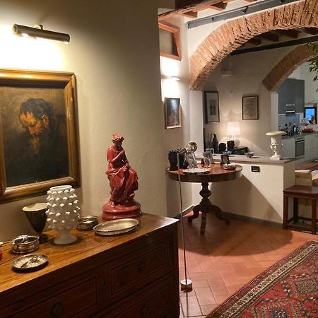 Central And Quiet Apartment Firenze Bagian luar foto