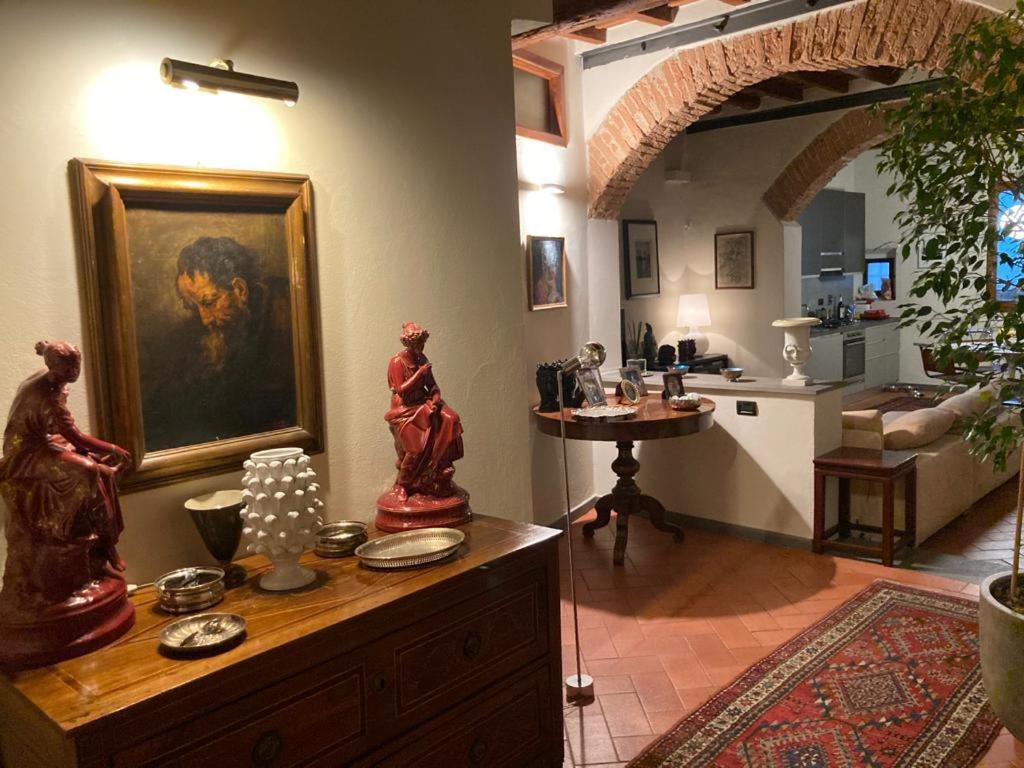 Central And Quiet Apartment Firenze Bagian luar foto