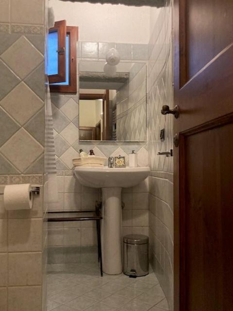 Central And Quiet Apartment Firenze Bagian luar foto