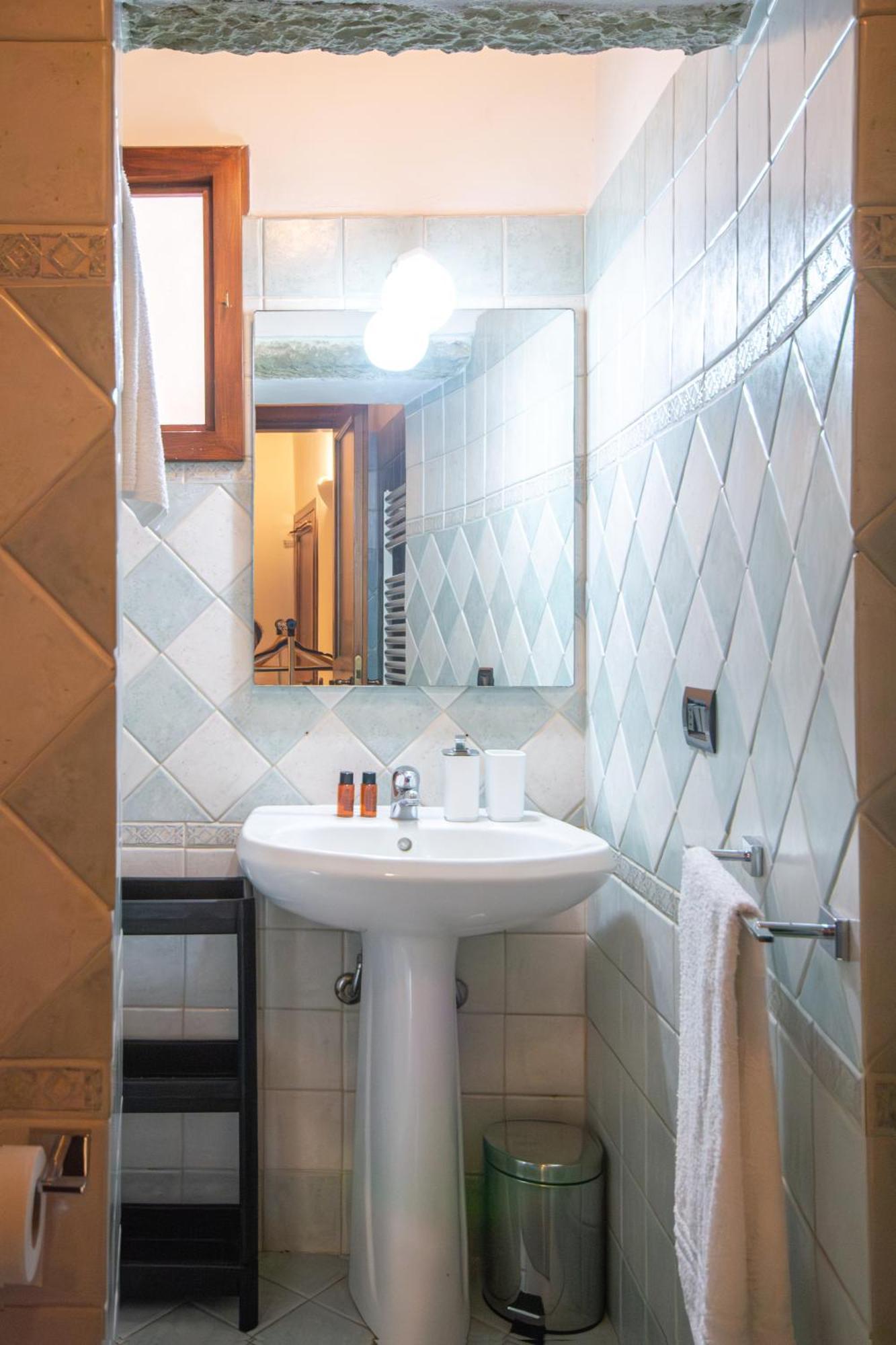 Central And Quiet Apartment Firenze Bagian luar foto